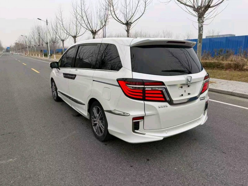 徐州21年本田艾力绅5