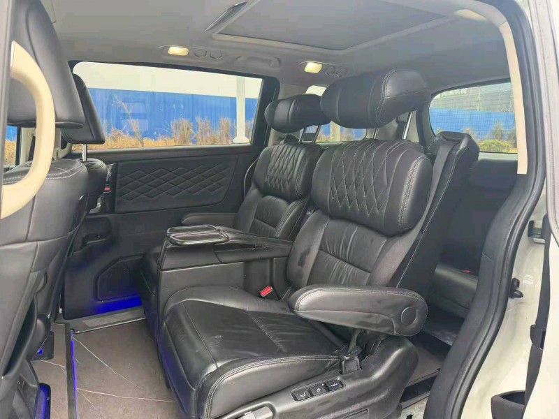 徐州21年本田艾力绅8