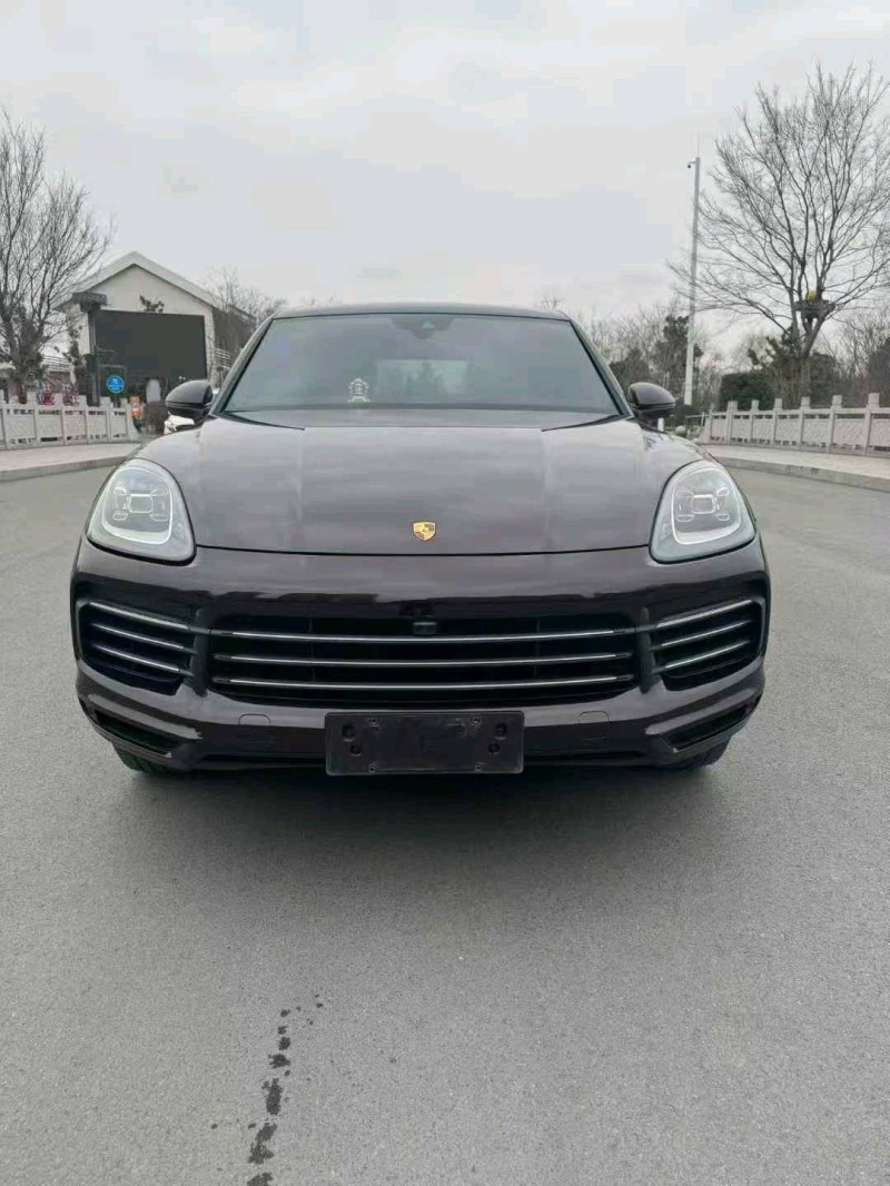 徐州19年保时捷卡宴1