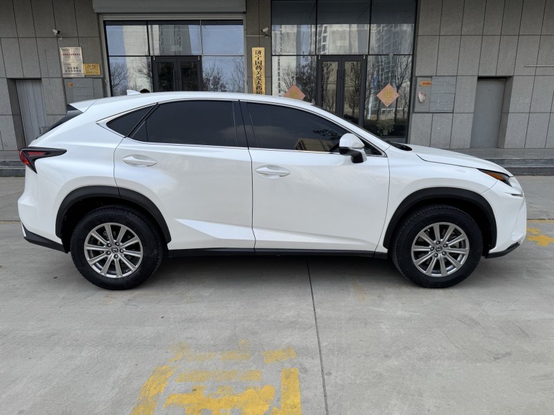 济宁18年雷克萨斯NX7