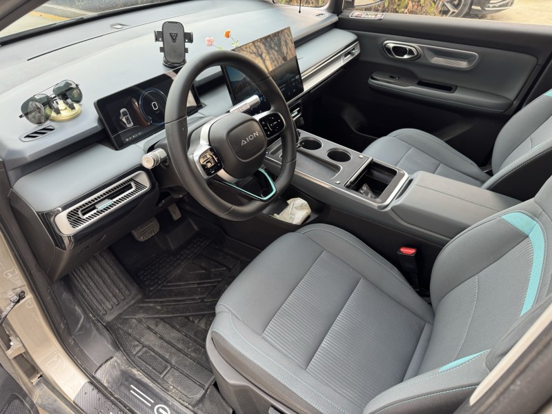 济宁25年传祺埃安Y4