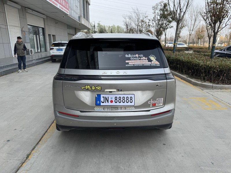 济宁25年传祺埃安Y9