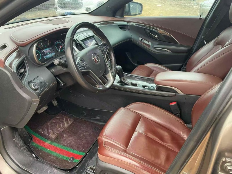 菏泽15年别克君越5