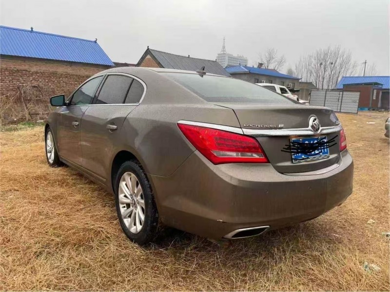 菏泽15年别克君越8