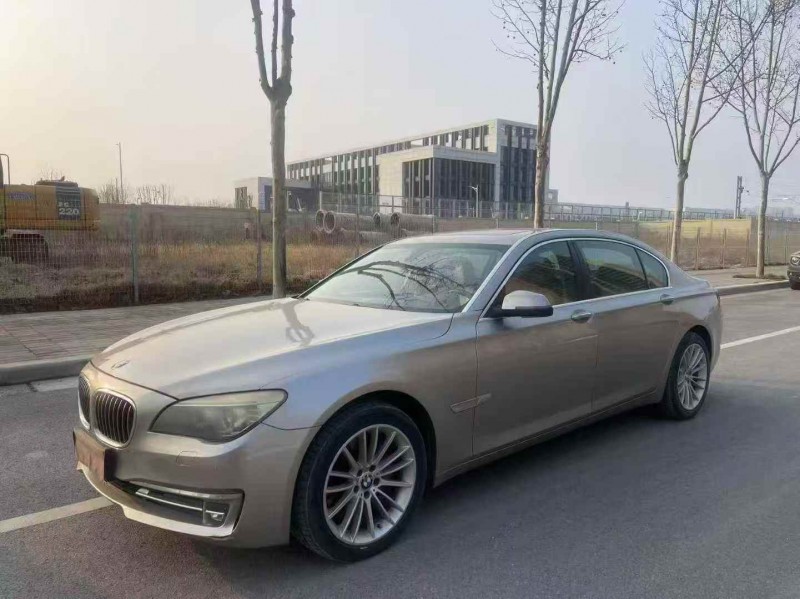 郑州15年宝马7系3