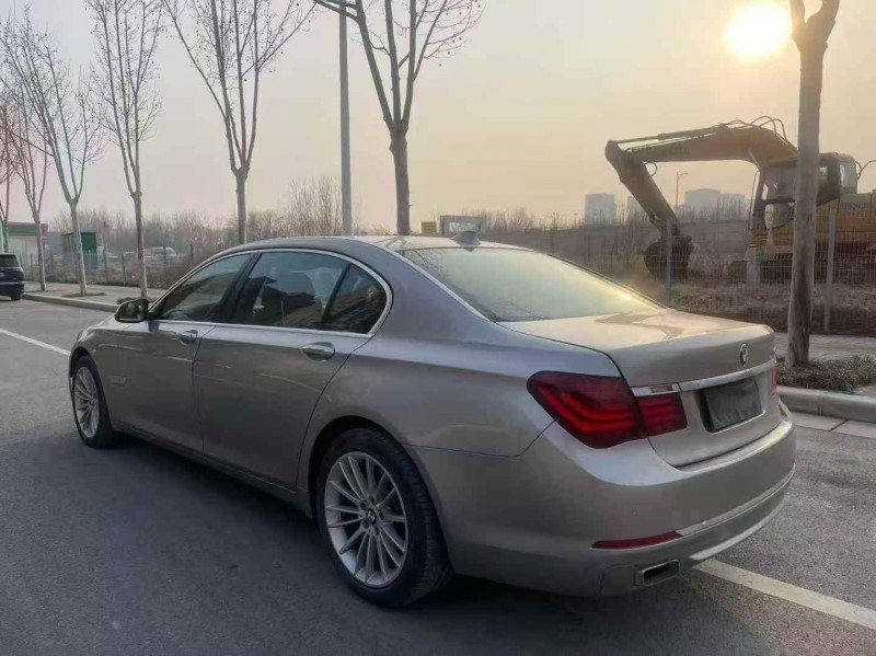 郑州15年宝马7系4