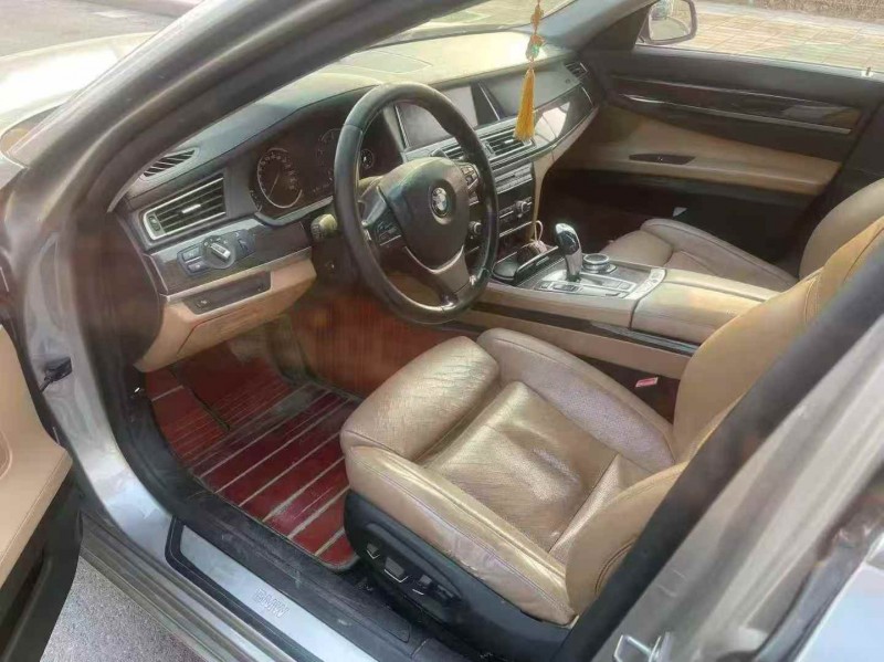 郑州15年宝马7系5