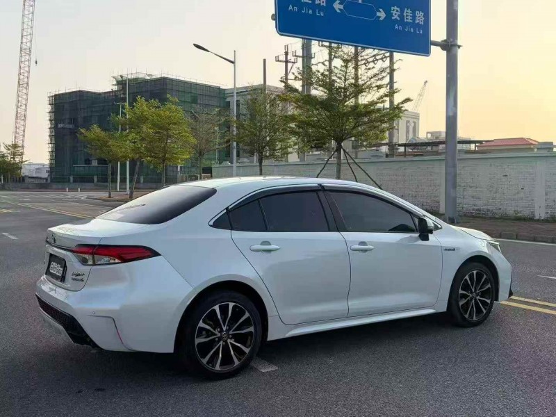 广州21年丰田雷凌4