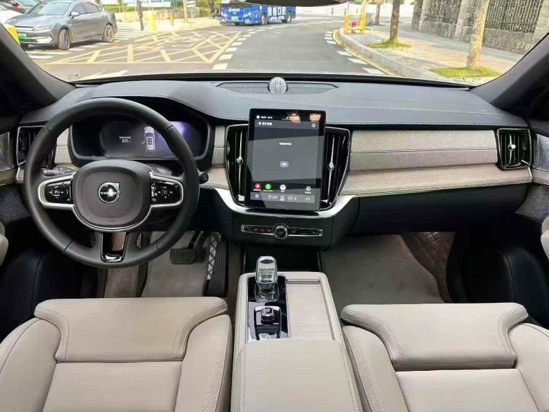 广州25年沃尔沃XC905