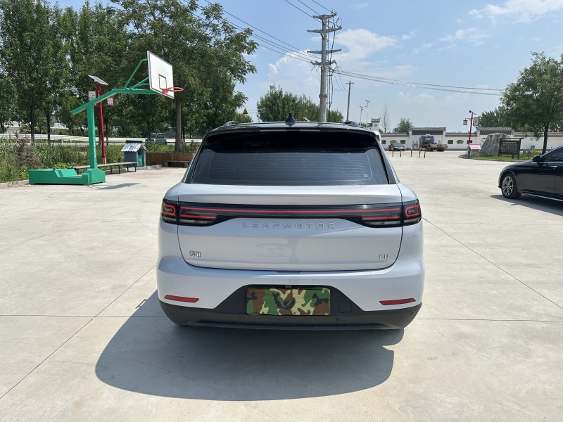 徐州22年零跑汽车C119