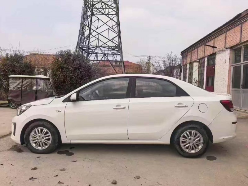 菏泽20年起亚焕驰3