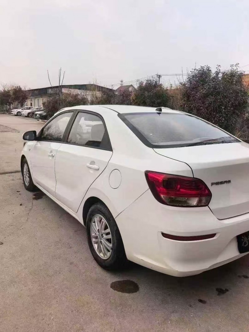 菏泽20年起亚焕驰7