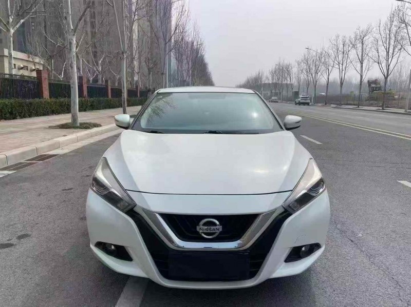 郑州19年日产蓝鸟1