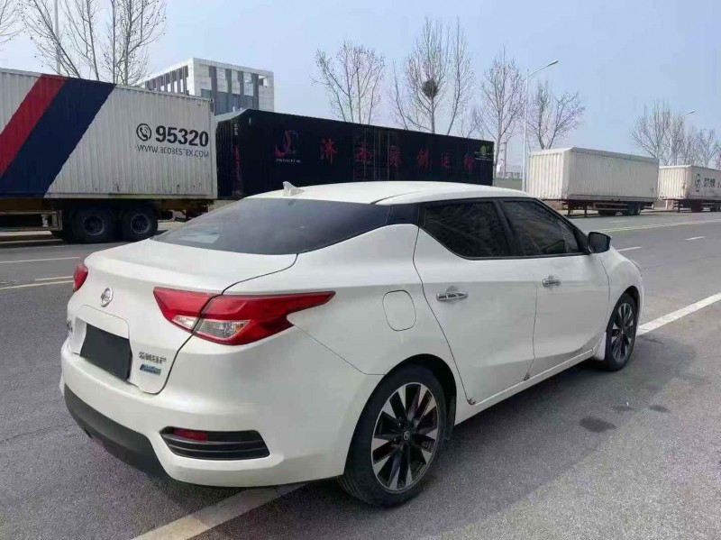 郑州19年日产蓝鸟5