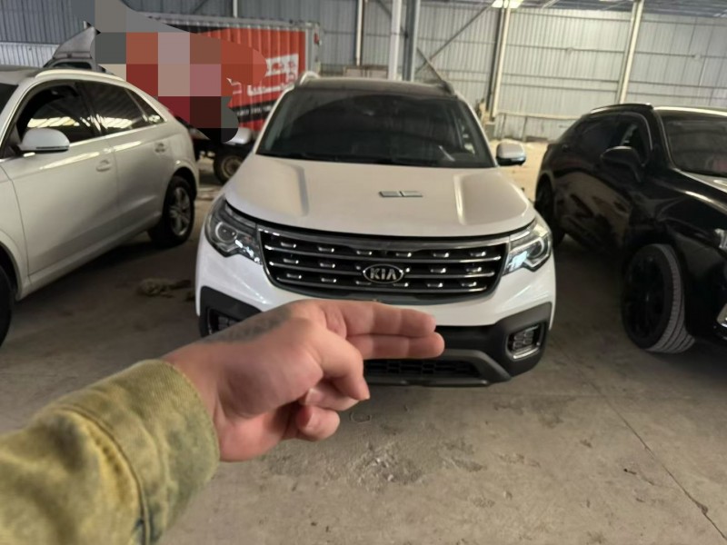 深圳19年起亚智跑1