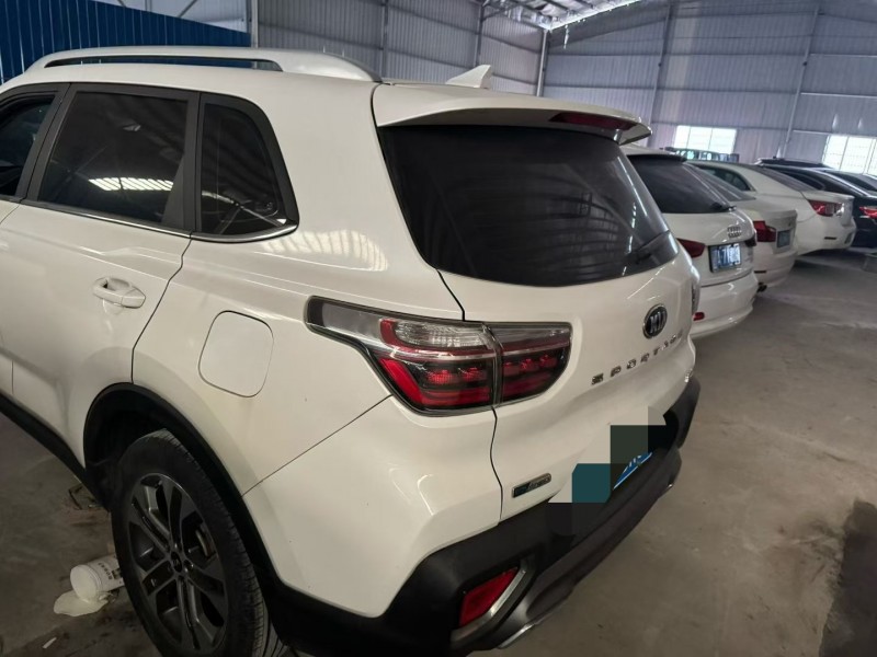 深圳19年起亚智跑2