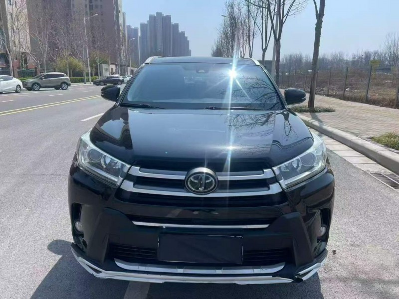 郑州19年丰田汉兰达1