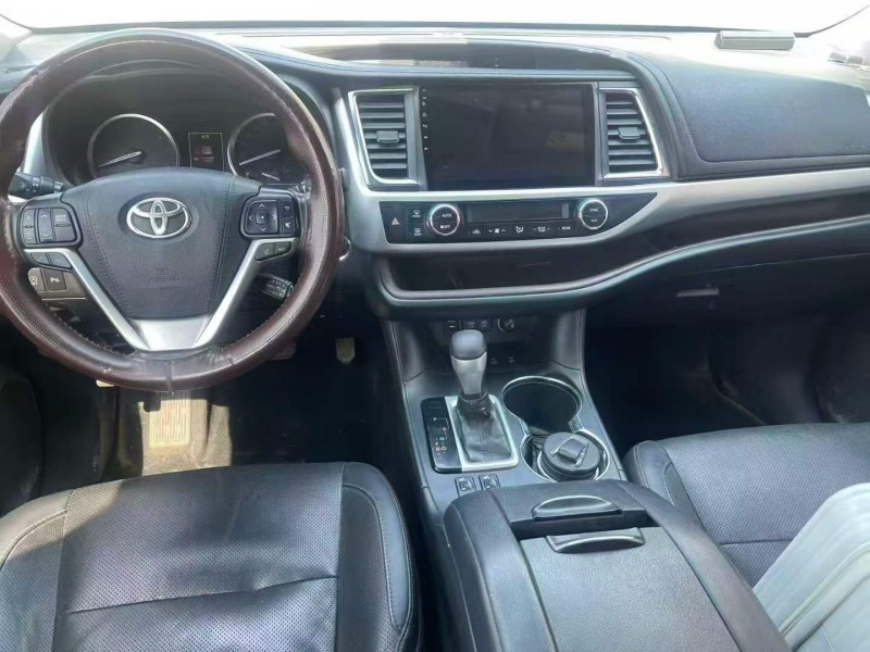 郑州19年丰田汉兰达8