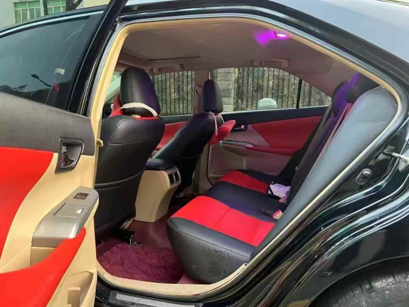 广州13年丰田凯美瑞5