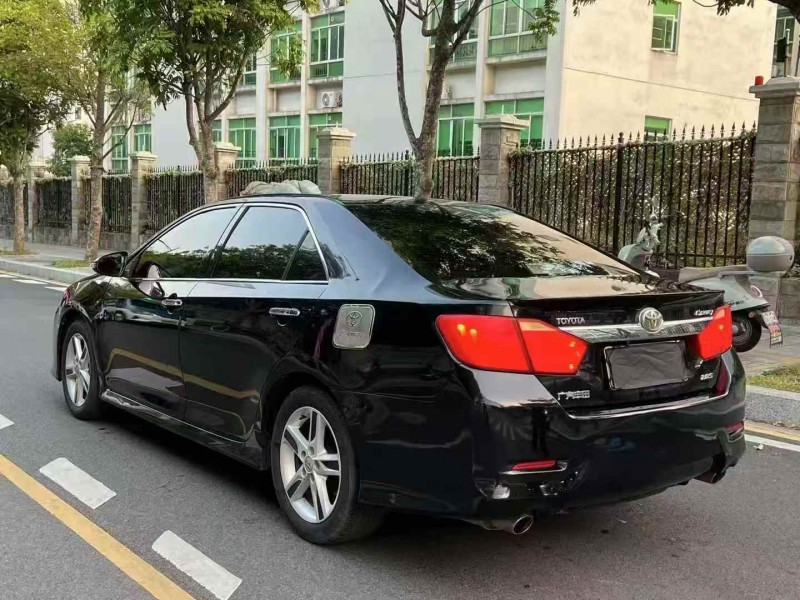 广州13年丰田凯美瑞7