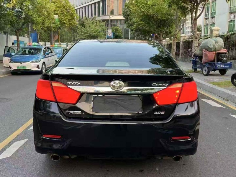 广州13年丰田凯美瑞9