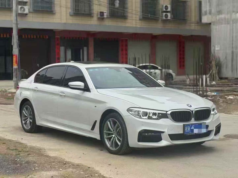 广州19年宝马5系3