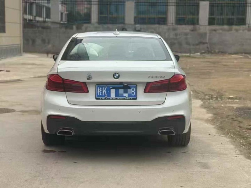 广州19年宝马5系9