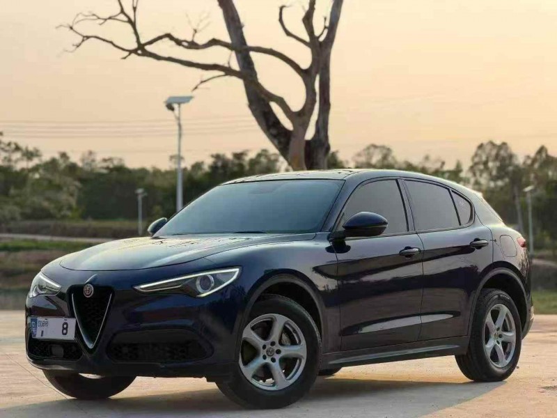 广州19年阿尔法·罗密欧Stelvio3