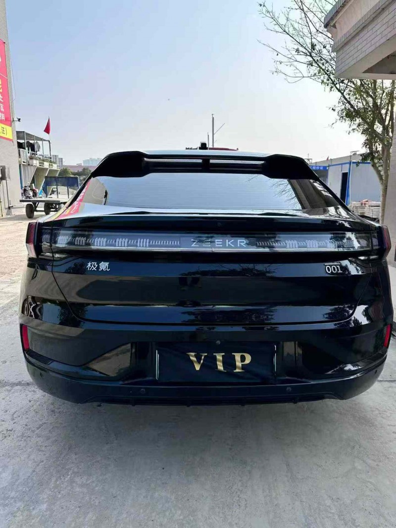 襄阳23年极氪汽车0019