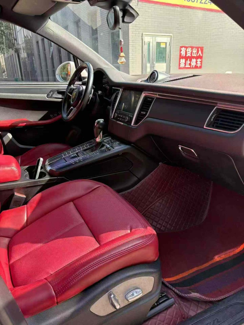 襄阳17年保时捷Macan7