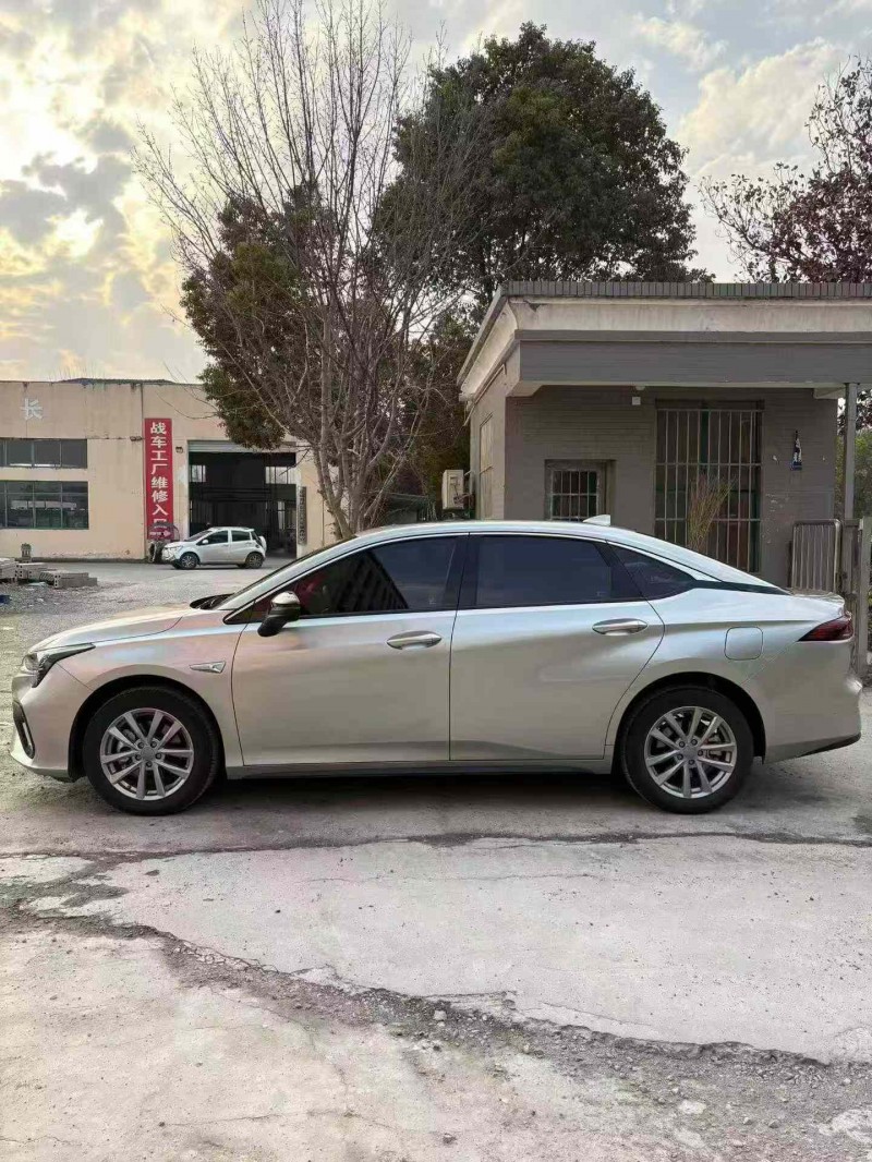 襄阳24年传祺埃安S5806