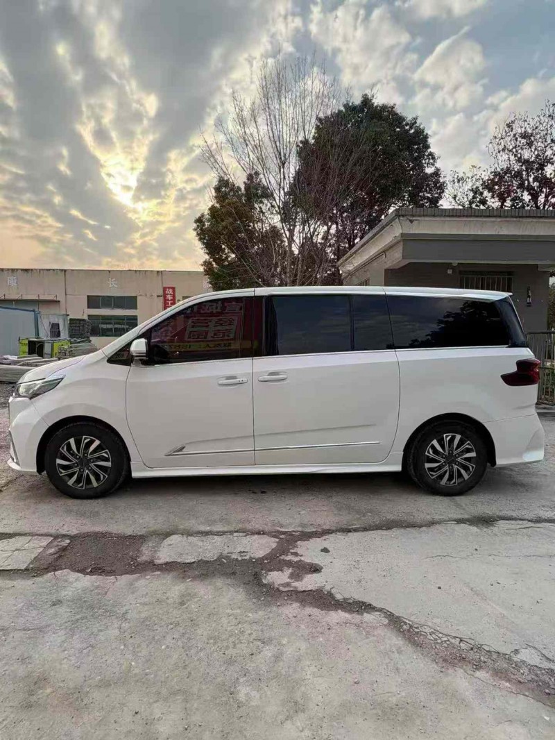 襄阳19年大通G202