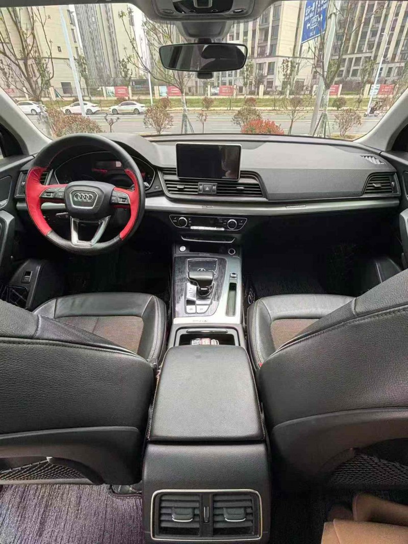 襄阳20年奥迪Q59
