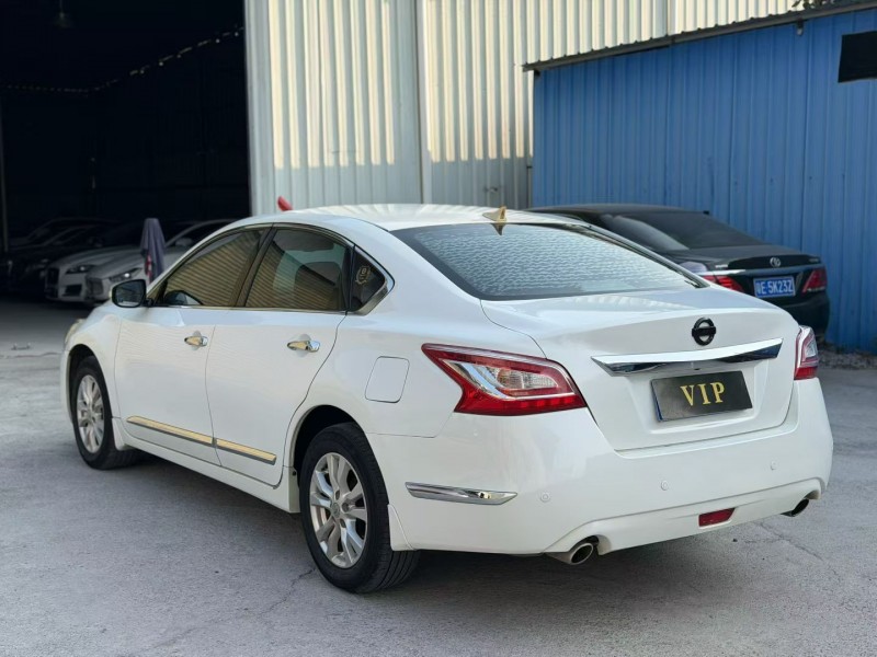 茂名16年日产天籁3