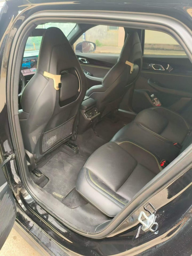 百色24年领克036