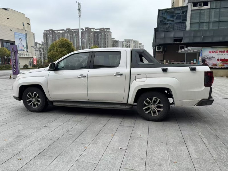 吉安18年江铃域虎3