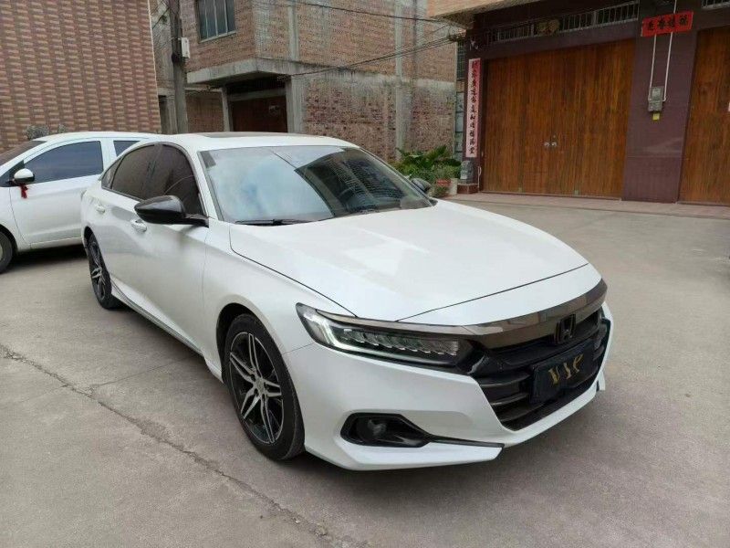 百色23年本田雅阁3