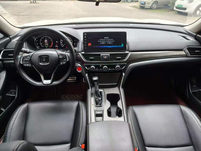 百色23年本田雅阁5