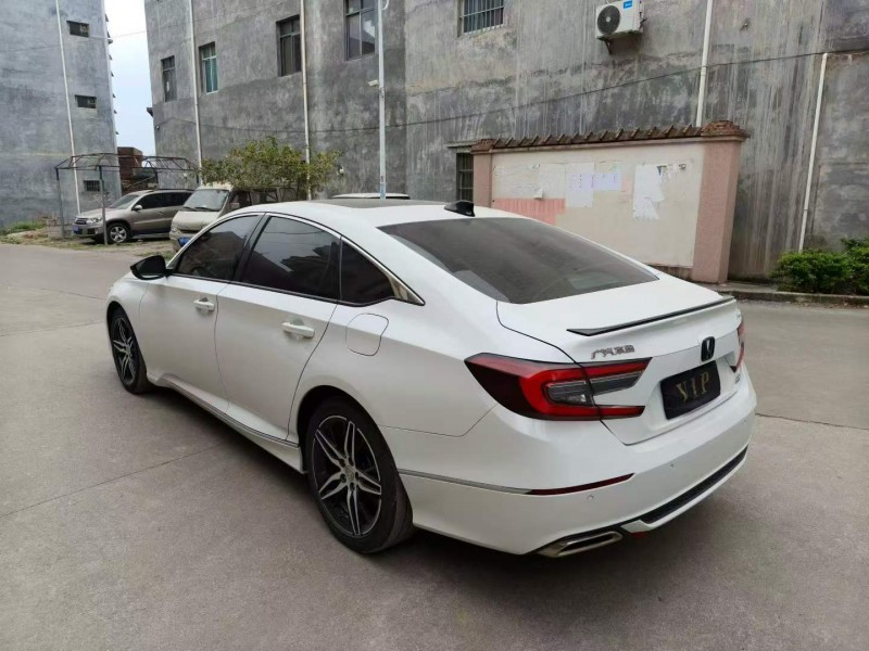 百色23年本田雅阁8