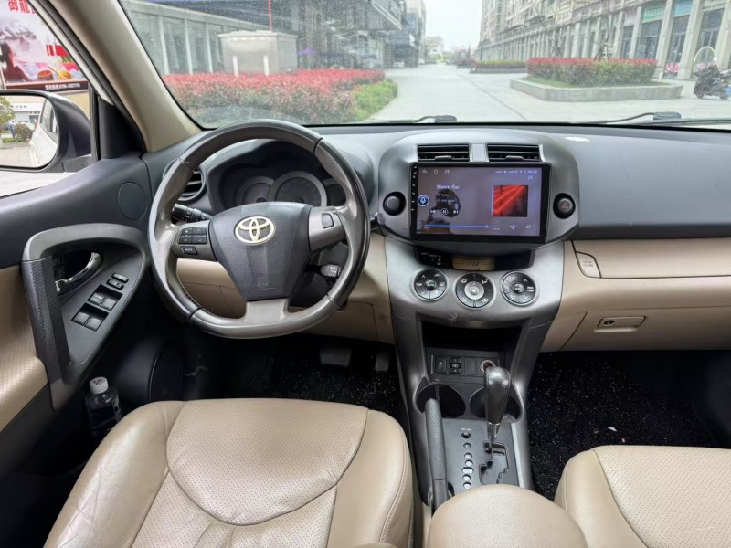 吉安12年丰田RAV47