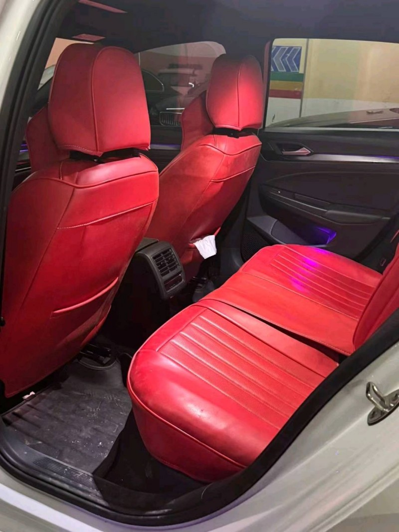 重庆22年大众高尔夫5