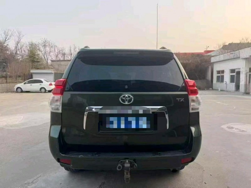 潍坊12年丰田普拉多6