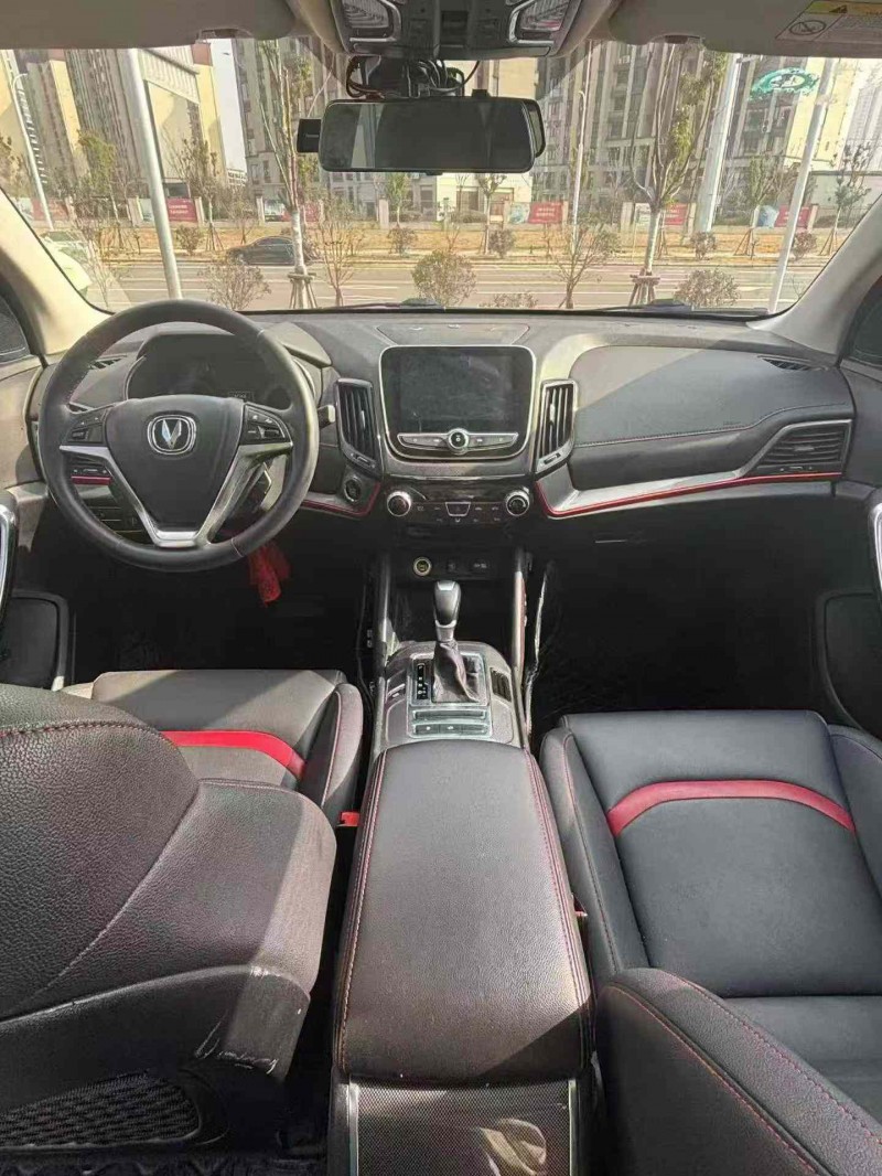 襄阳18年长安汽车CS559