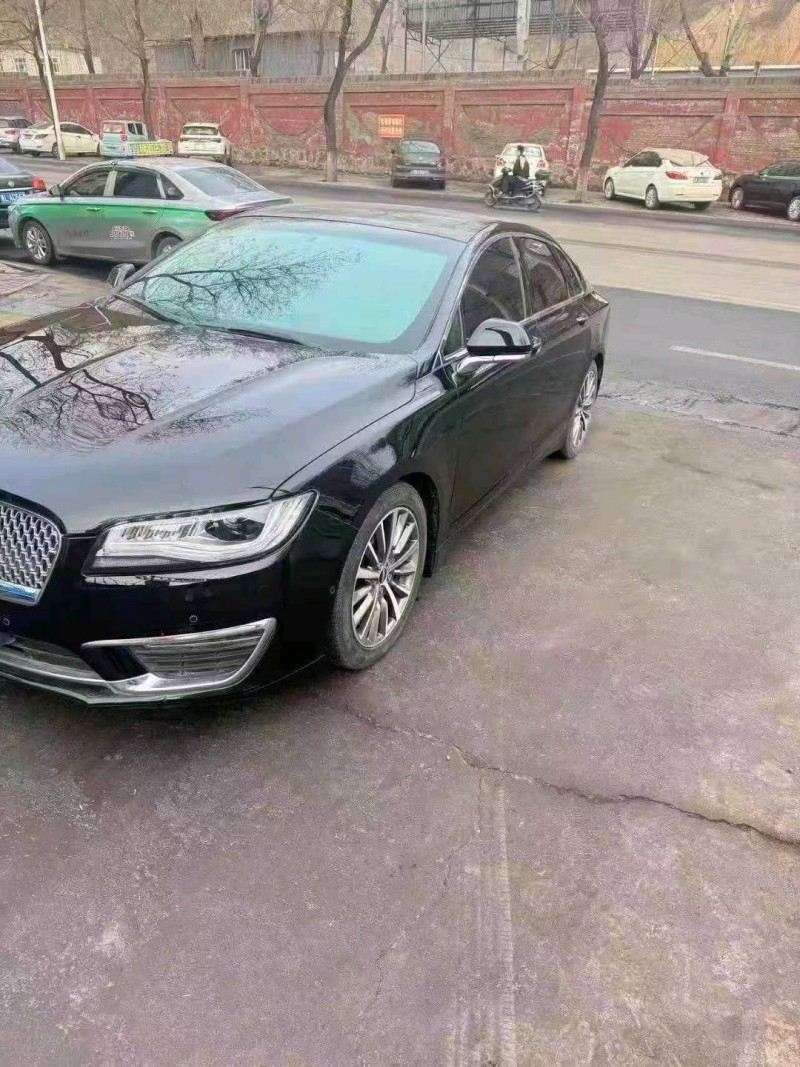太原16年林肯MKZ3