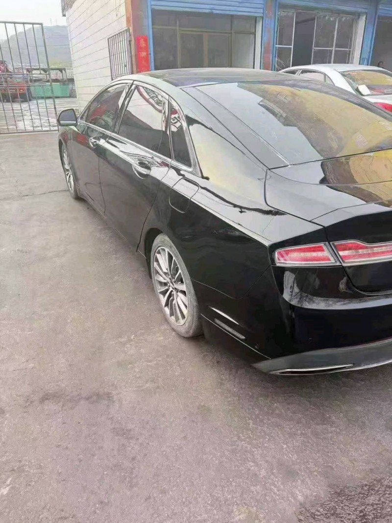 太原16年林肯MKZ5