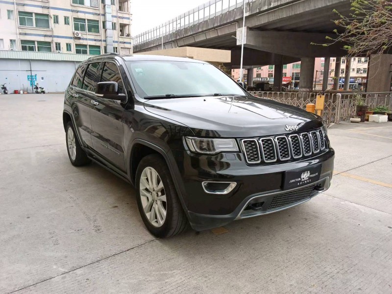 东莞18年Jeep大切诺基2