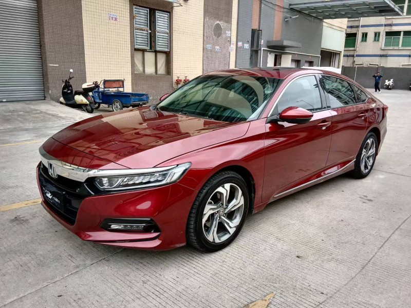 东莞21年本田雅阁2