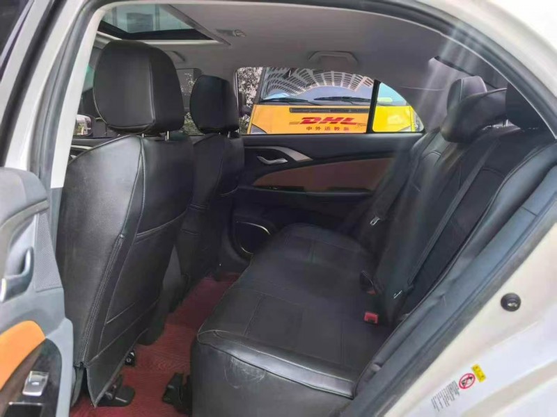 深圳17年比亚迪秦4