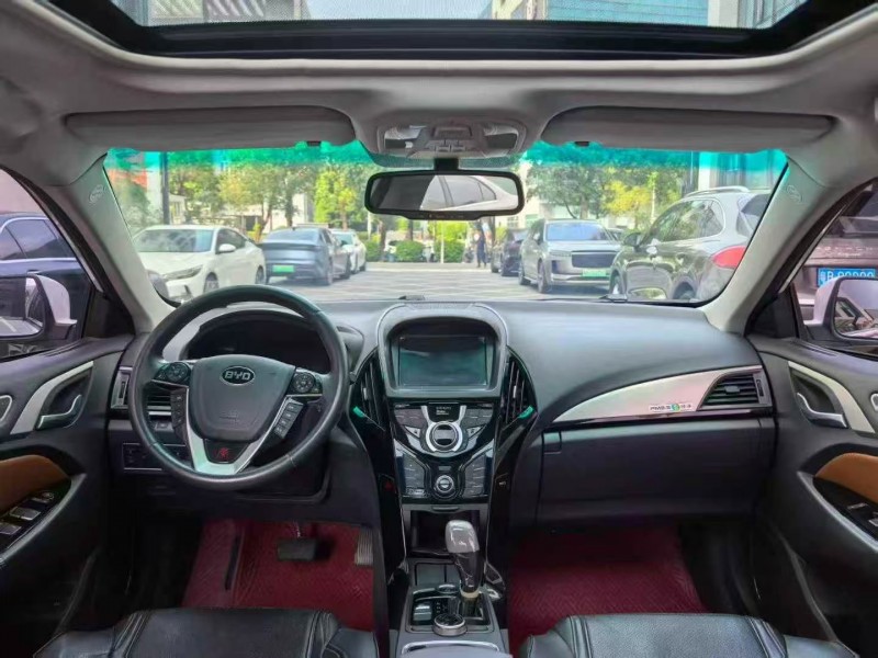 深圳17年比亚迪秦5