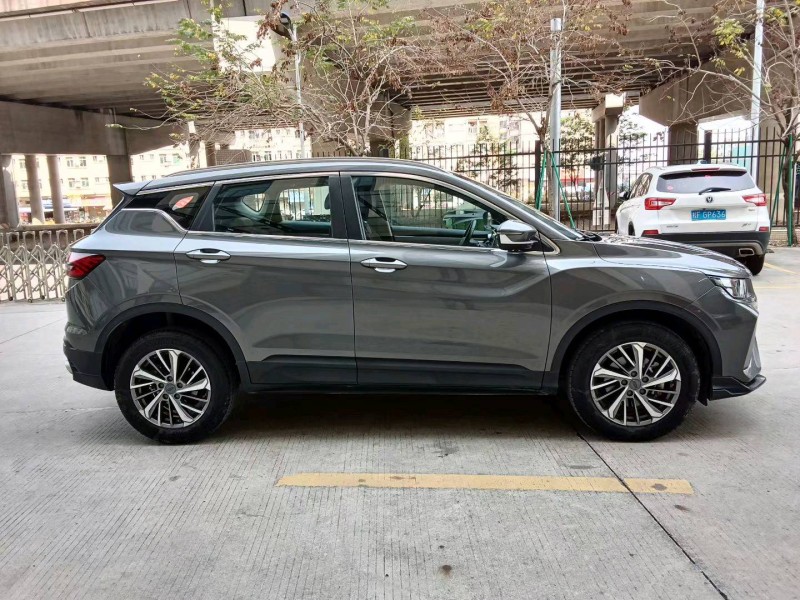 东莞22年吉利缤越8